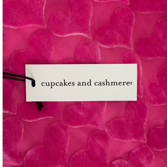 New Cupcakes and Cashmere Pink Velvet Heart Mini Skirt Size 6 - Picture 4 of 4